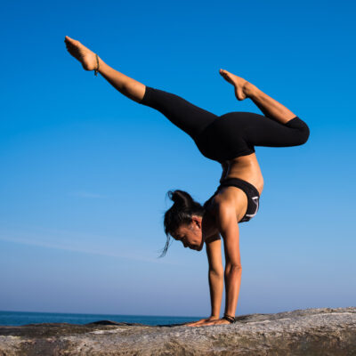 Evamor yoga on rock v3